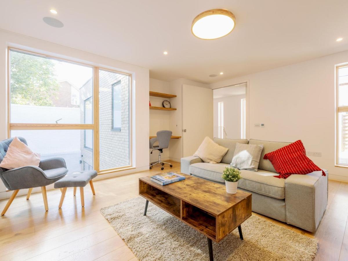 Pass The Keys - Spacious Modern Flat With Garden, In South West Case de vacanță