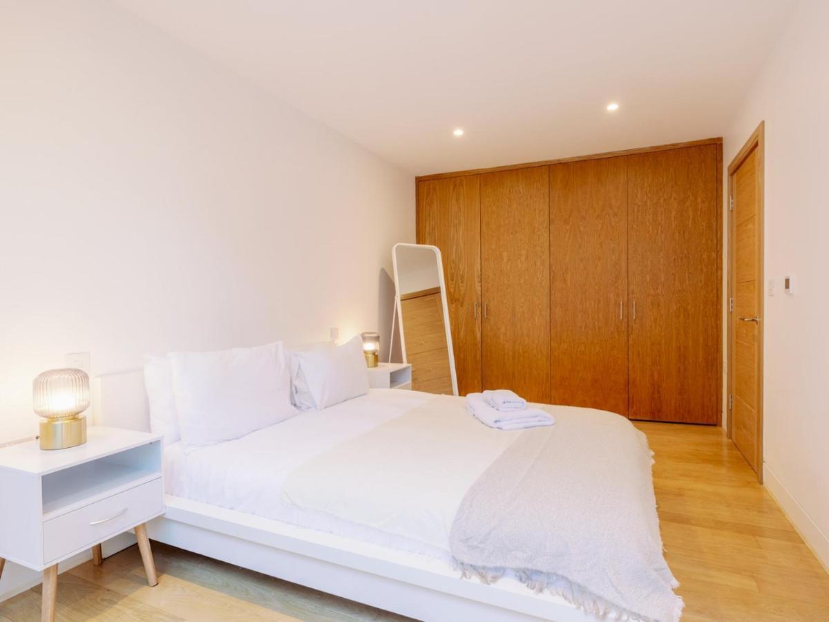 Pass The Keys - Spacious Modern Flat With Garden, In South West Case de vacanță